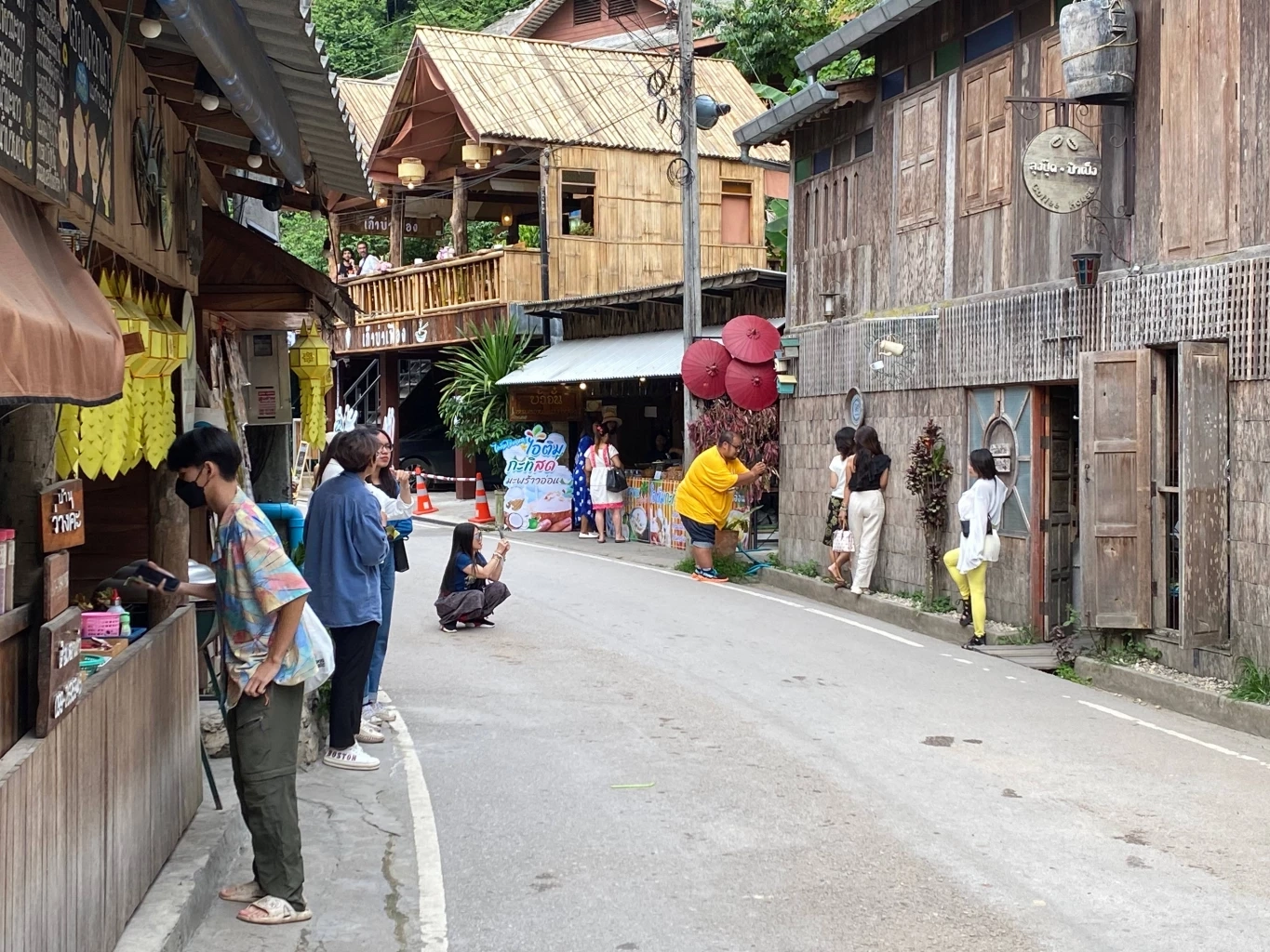 "แม่กำปอง" คึกคัก นทท. แห่เที่ยวช่วงกรีนซีซั่น