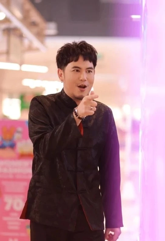 ช็อตโดนใจ "ทิม พิธา" เสียอาการหนักมาก หลังโดน หนุ่ม กรรชัย จี้ถามถึง แอฟ ทักษอร