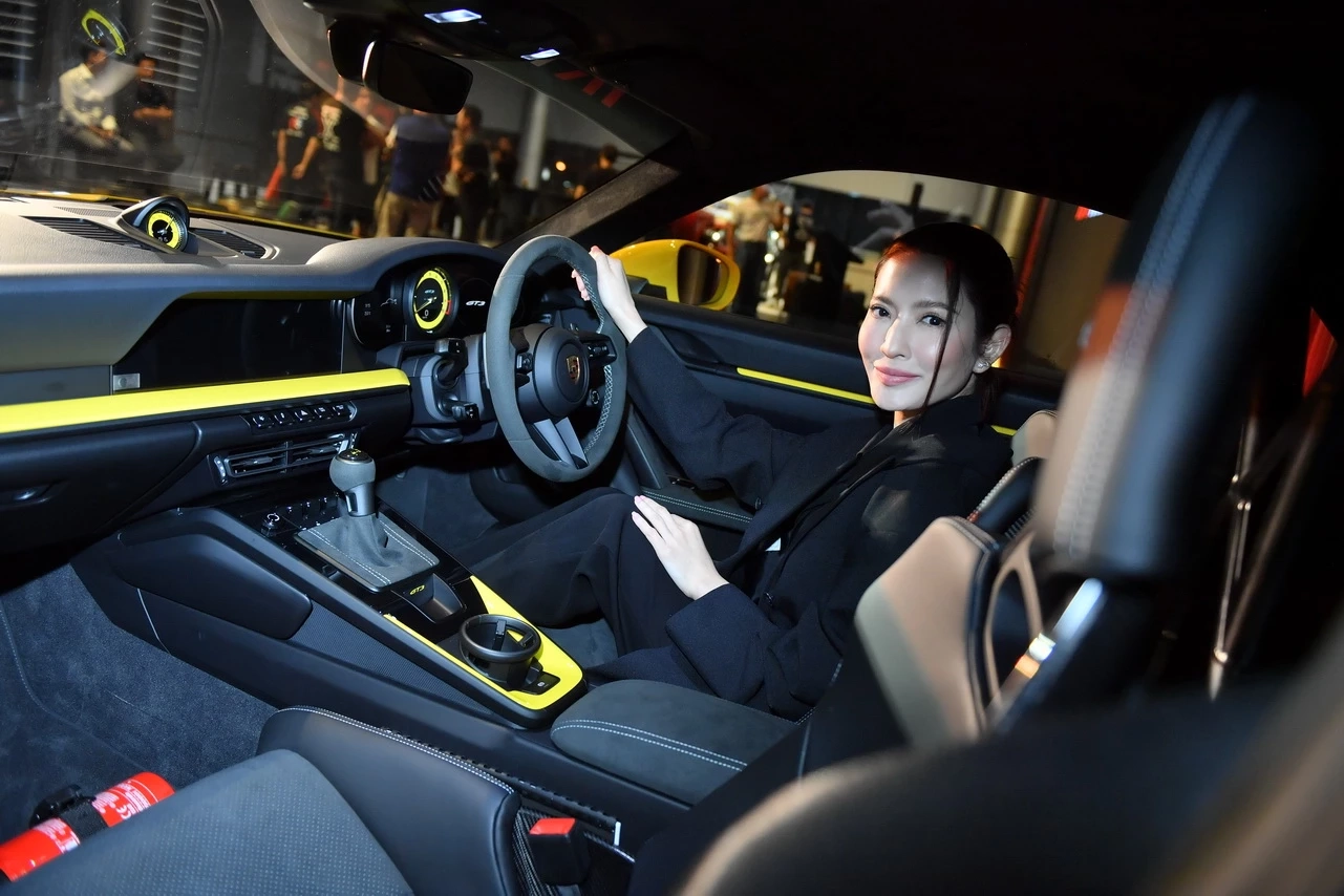 ไม่โสดแถมซิ่ง “แอฟ ทักษอร” เคยทดลองเป็นแฟนกับคนนี้? แถมบอกแต่งรถเป็นนะ