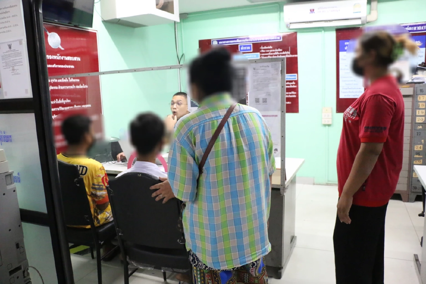 ผู้ปกครอง พา ม.2 แจ้งความ ครูพละสุดโหด กระชากคอเสื้อ-ตบบ้องหู