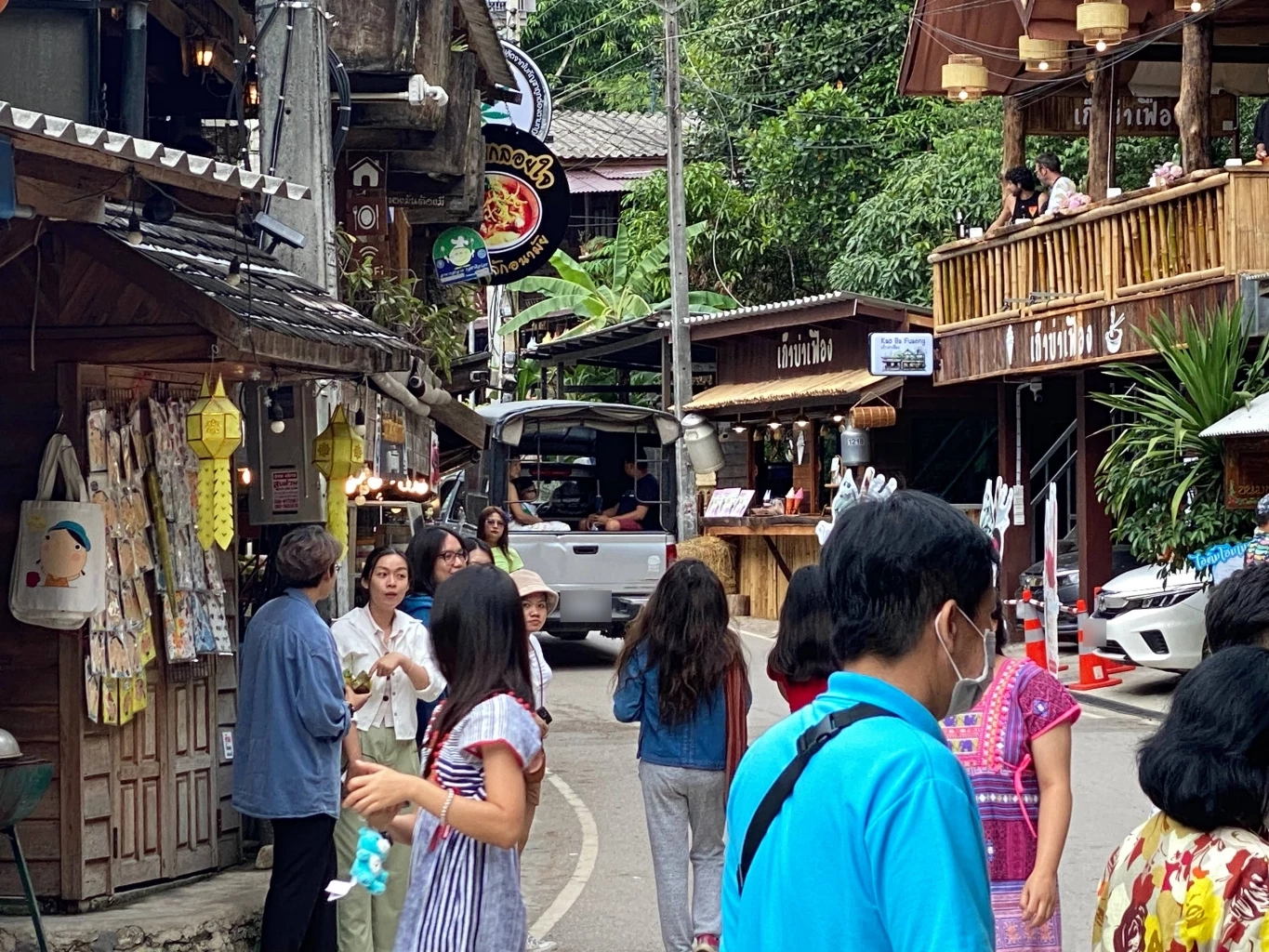 "แม่กำปอง" คึกคัก นทท. แห่เที่ยวช่วงกรีนซีซั่น