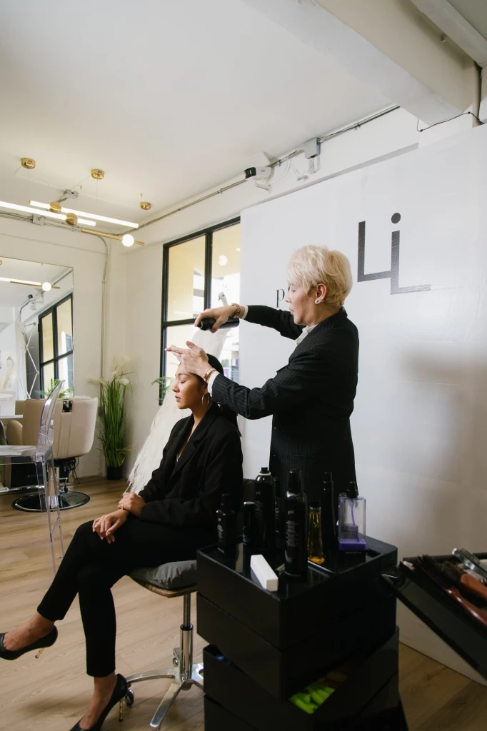 อัปเดต! ทรงผมและเทรนด์สีผมครึ่งปีหลัง 2023 เปลี่ยนลุคใหม่ให้ปังกว่าเดิม