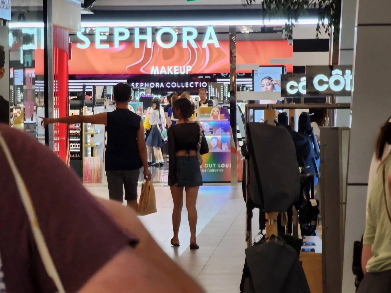 เตือนภัย! เปิดพฤติกรรมนักปั้นดารา "เจ๊เล็ก" สาวสองเก๊ ตุ๋นเหยื่อสาวข่มขืนนับไม่ถ้วน (มีคลิป)