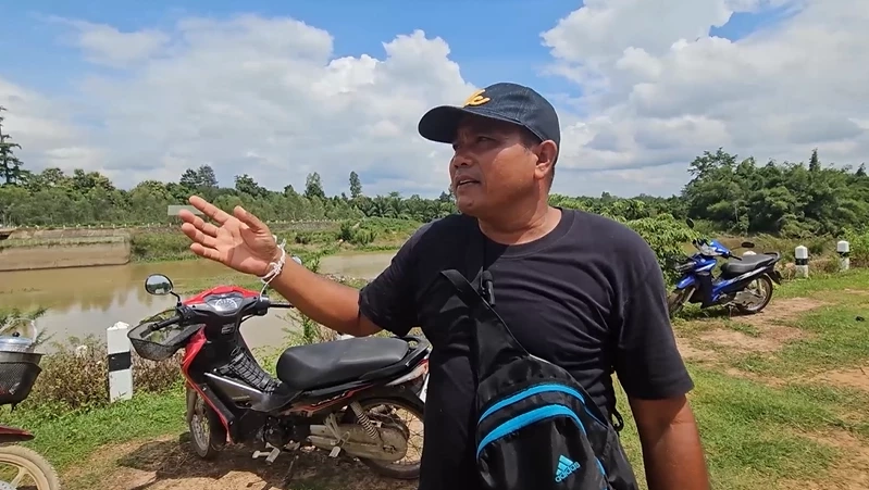 นายยง โคตรบัณฑิต อายุ 48 ปี กำนันหมู่ 4 ต.พรสวรรค์ อ.นาจะหลวย ผู้เห็นเหตุการณ์