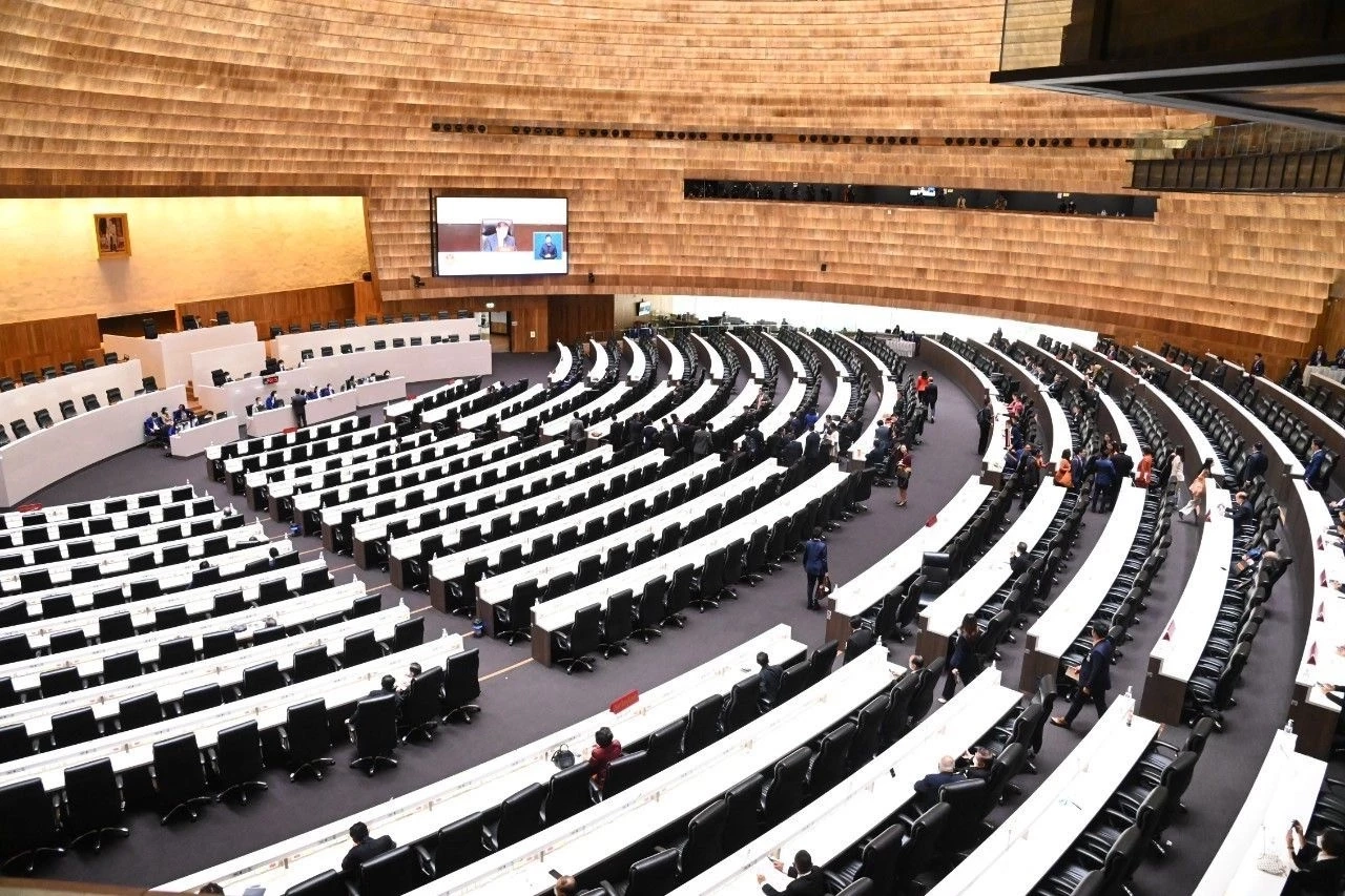 เช็กเลย! มติรัฐสภาปิดสวิตช์ "พิธา" 13 สว.ที่เคยหนุน "พิธา" พลิกมติ 4 คน