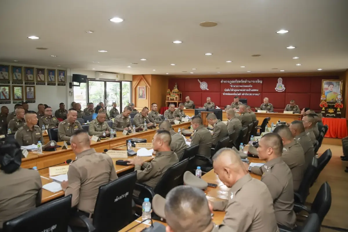 ผบ.ตร.ลงพื้นที่อำนาจเจริญ สร้างขวัญกำลังใจกำลังพล