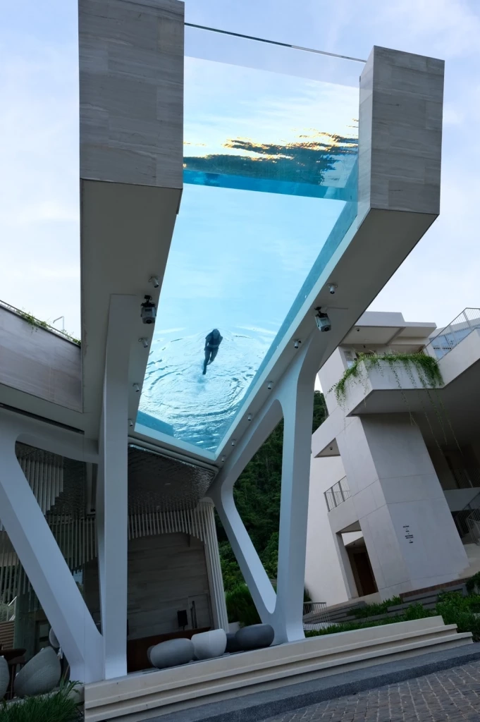 ถ่ายรูปชิคๆพร้อมทานอาหารมื้อหรู ที่โฮเทลมิส เขาใหญ่