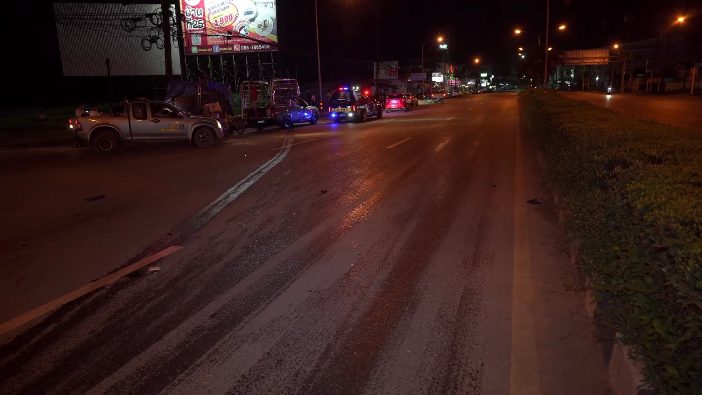 สาวถูกเก๋งตัดหน้า หลบชนรถตำรวจจอดข้างทางกลางดึก ใกล้สถานบันเทิง