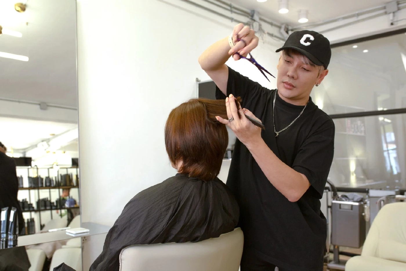 อัปเดต! ทรงผมและเทรนด์สีผมครึ่งปีหลัง 2023 เปลี่ยนลุคใหม่ให้ปังกว่าเดิม