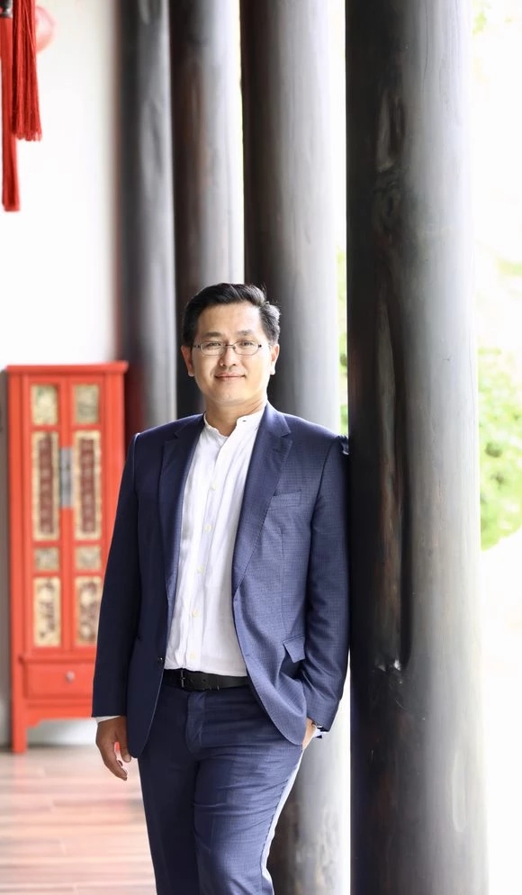 ปฐมกฤษฎ์ นวประดิษฐ์กุล