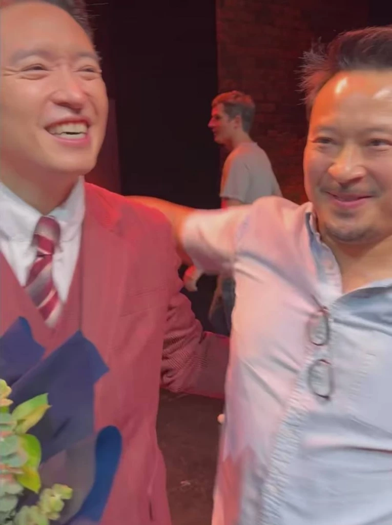 โมเมนต์อบอุ่น ชาย-มิค พร้อมพี่ชายคนโต ร่วมเฟรมเดียวกัน