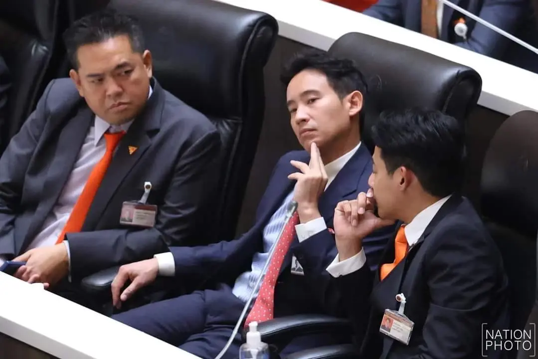 "เศรษฐา" โยน 8 พรรคร่วมตัดสินใจดึงเสียงรัฐบาลเก่าเข็น "พิธา" นั่งนายกฯ