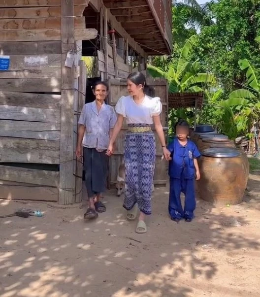 โซเชียลแห่ถาม ทำไมยังไม่ได้สร้างบ้าน"น้องเตย" ฟังคำตอบจากปาก"ครูอุ้ม"