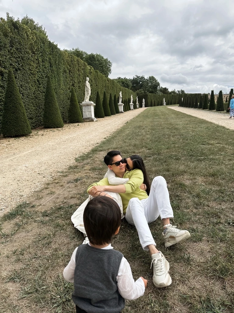 ศรีริต้า ควง กรณ์ เที่ยวฝรั่งเศสสุดหวาน ชาวเน็ตลุ้น! ลูกคนที่ 2 ต้องมาเเล้ว