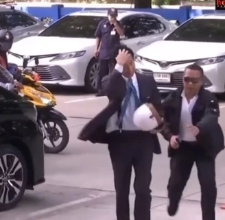 "ชัยธวัช" เผย กำลังตรวจสอบ ปม "การ์ดพิธา" ต้องคดีปี54 ยัน "พิธา" ไม่ทราบ