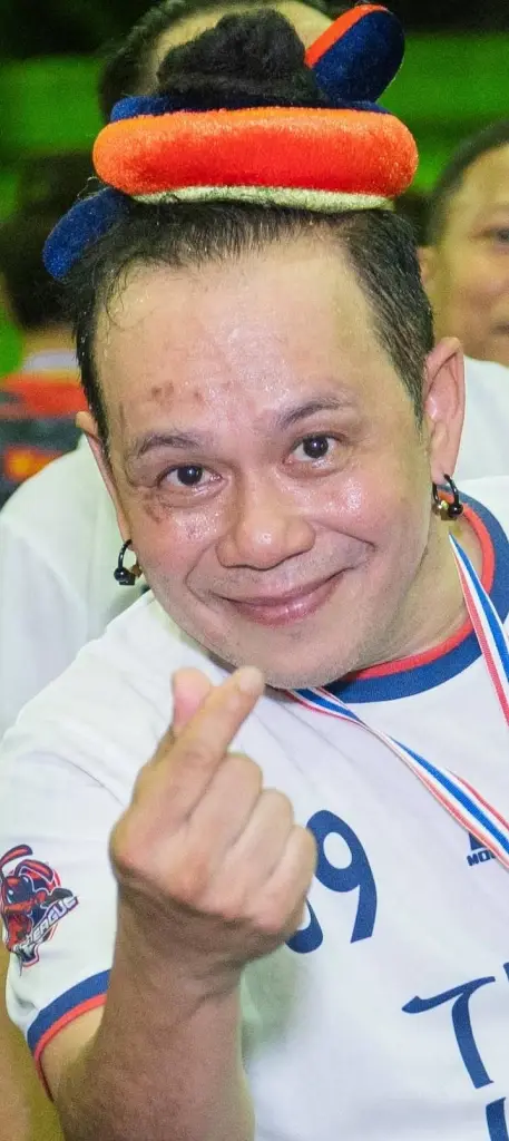 “เสนาหอย” เล่าวินาทีหวิดตาบอด หน้าแผลเพียบ ยันไม่ได้โดนสาวข่วนหน้า