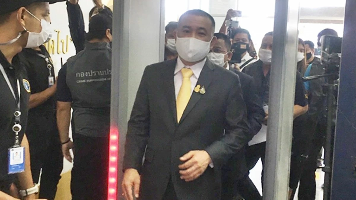 นายประสิทธิ์ เจียวก๊ก ผู้ต้องหาในคดีอาญาการฉ้อโกงประชาชน 