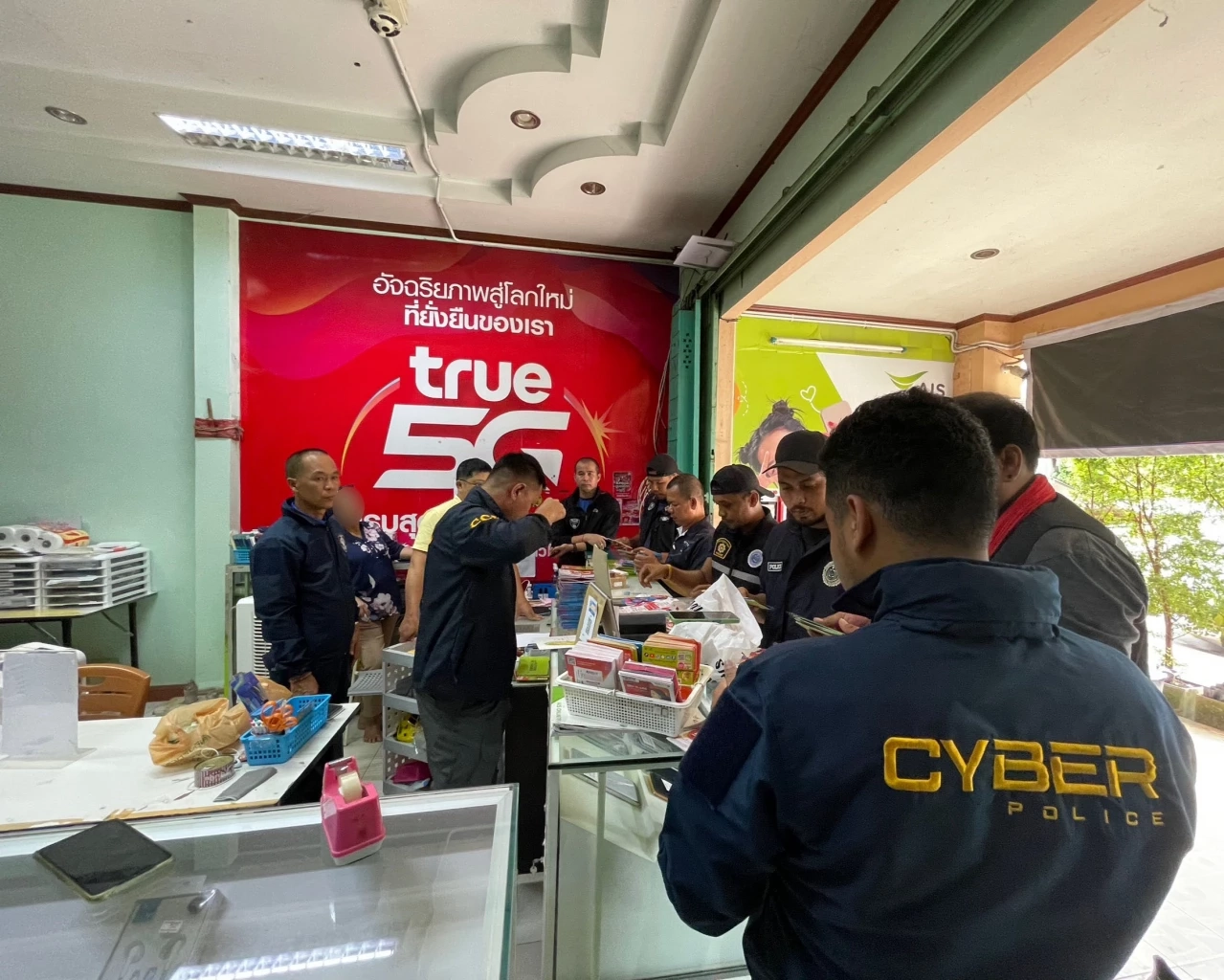 จับขบวนการขายซิมม้า รับยอดขายตก เลยหันมาทำ ได้เงินกว่า 1.3 แสนต่อเดือน