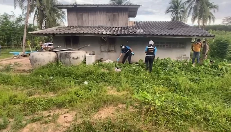 สุดโหด! ผัวคลั่งน้ำกระท่อม ฆ่าเมียกับลูกวัย 3 ขวบ ทิ้งศพไว้ 3 วัน จนมีคนไปพบ