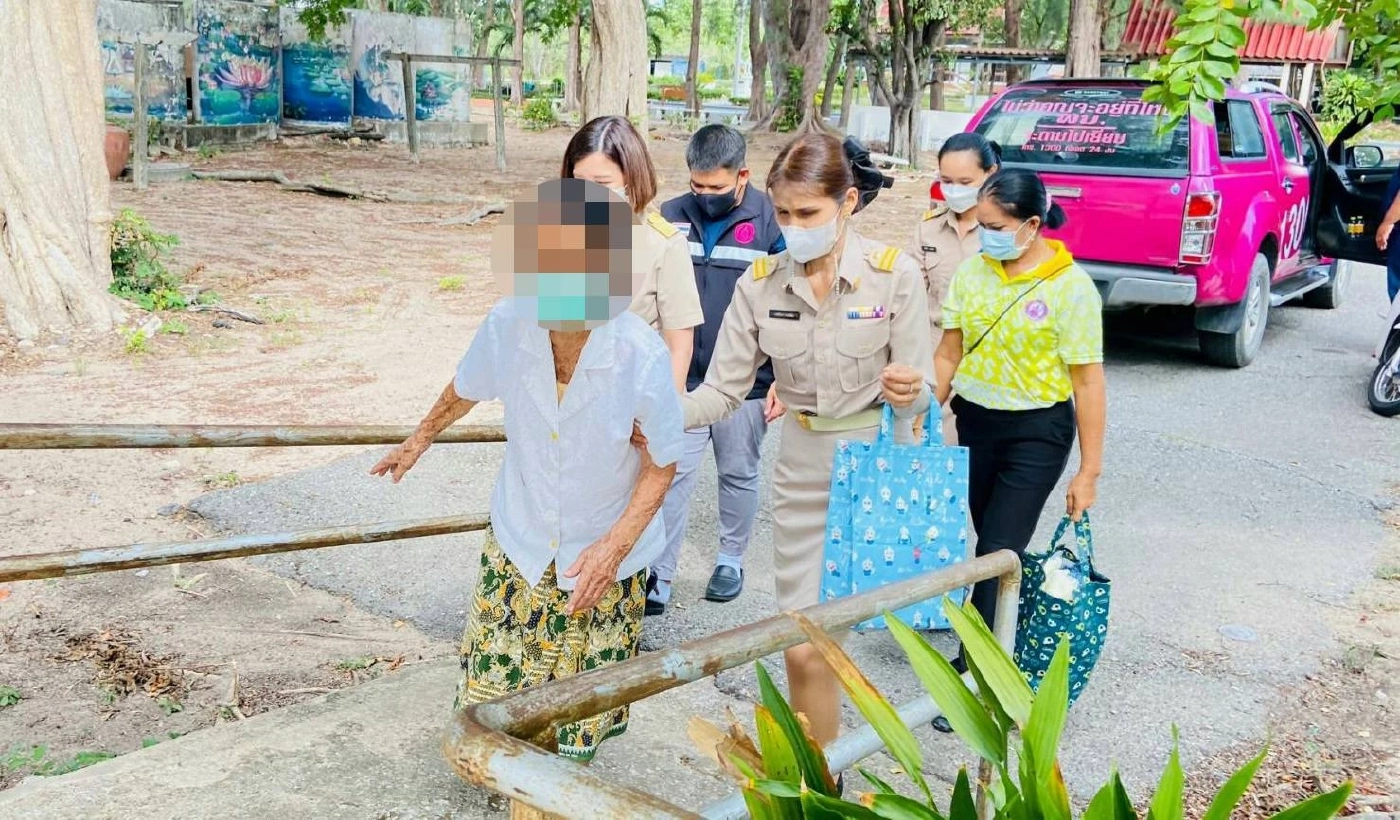 ศูนย์ฯผู้สูงอายุบ้านบางละมุง จ.ชลบุรี ชุบชีวิตแม่เฒ่า ถูกลูกไล่ออกจากบ้าน 40 ครั้ง