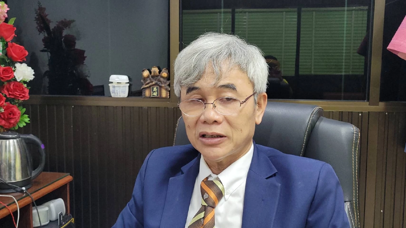 นายเทิดทูน วรวลัย รอง ผอ.สำนักงานเขตพื้นที่การศึกษามัธยมศึกษา จ.ร้อยเอ็ด (สพม.ร้อยเอ็ด) 