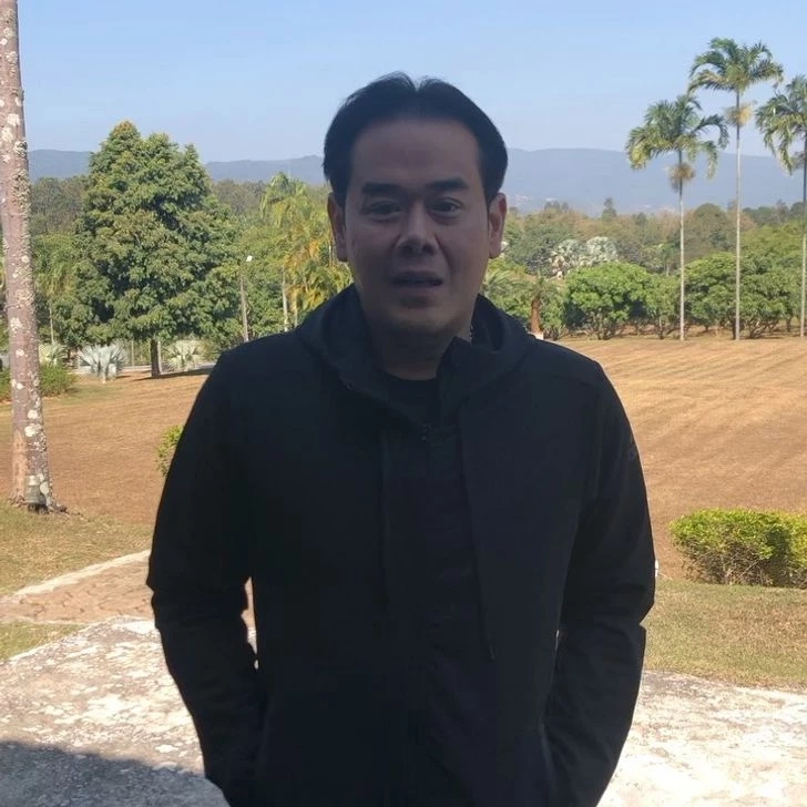 "เป๊ก สัณณ์ชัย" เล่านาทีชีวิตโดนยิงเดินไม่ได้ครึ่งปี เผยสาเหตุที่บวช 5 รอบ