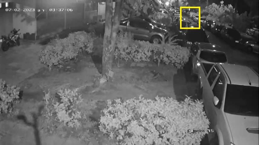 เปิดภาพวงจรปิด โจรบุกแทงบนคอนโด ยายวัย 65 ชี้ภาพคนร้าย ตร.จ่อหมายจับ