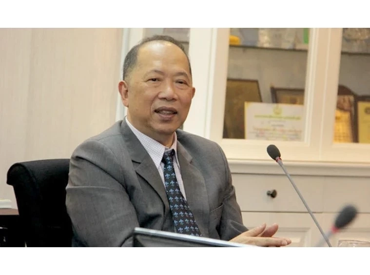 ไพศาล พืชมงคล