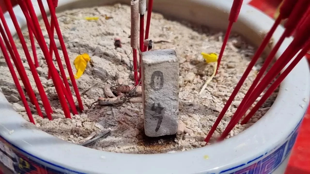 รวมเลขเด็ดเลขดัง เลขดังหลักกิโลเฮี้ยน เลขเด็ด 3เจ๊ เลขดังทิมพิธา รวมเลขไหนขายดี