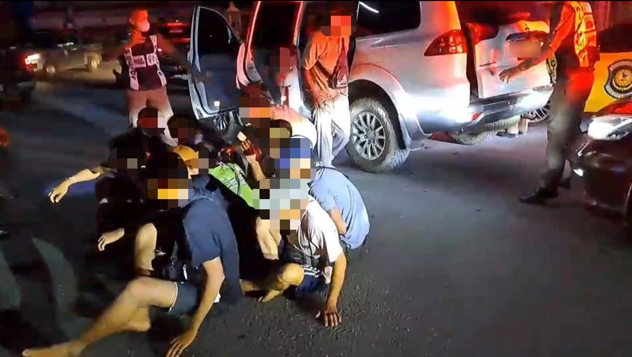 เปิดคลิป ไล่ล่าระทึก คาราวานขนแรงงานเถื่อน จับรถยนต์ได้ 2 หนีไป 4 คัน