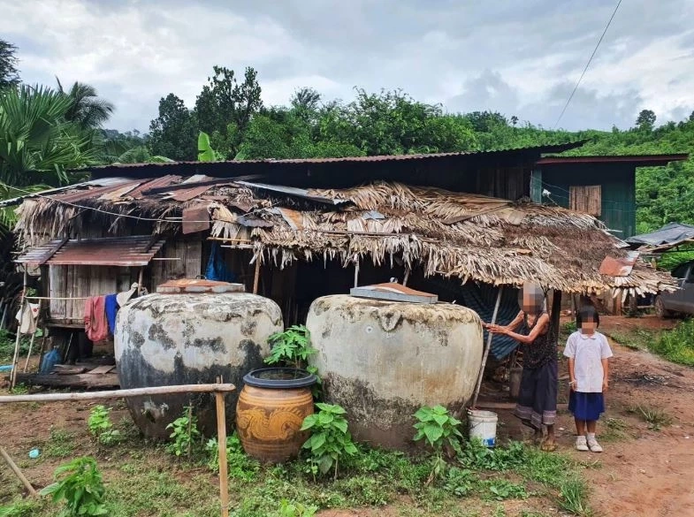 ภาพบ้านที่น้องลูกหว้าอยู่อาศัยร่วมกับปู่และย่า