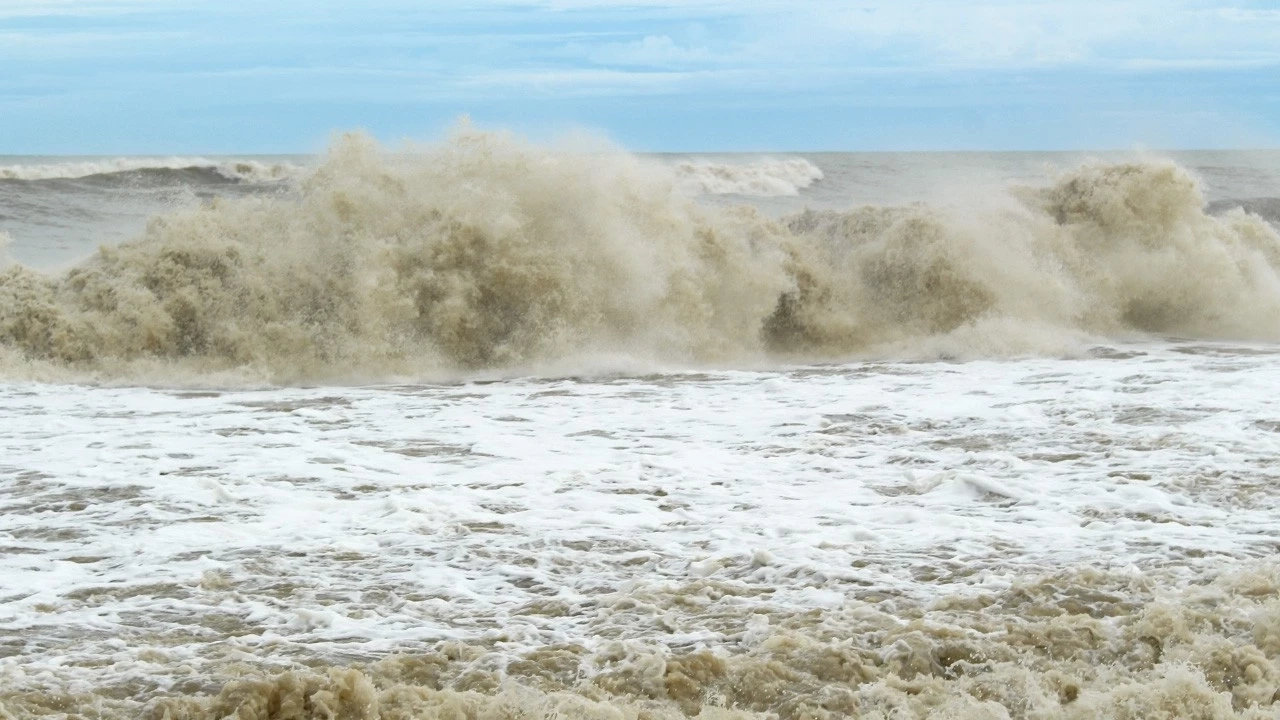 ห่วงใยพี่น้องภาคใต้ เจอฝนฟ้าคะนองร้อยละ 80 มีฝนตกหนักถึงหนักมากในบางแห่ง 