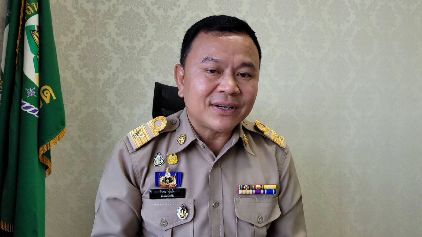 อินสอน อุ่นใจ ท้องถิ่นจังหวัดร้อยเอ็ด