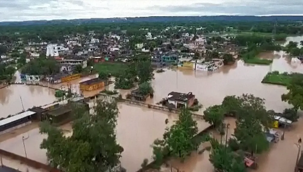น้ำท่วม-ดินถล่มในอินเดีย ดับ 22 ราย ฝนถล่มนิวเดลีหนักสุดใน 41 ปี