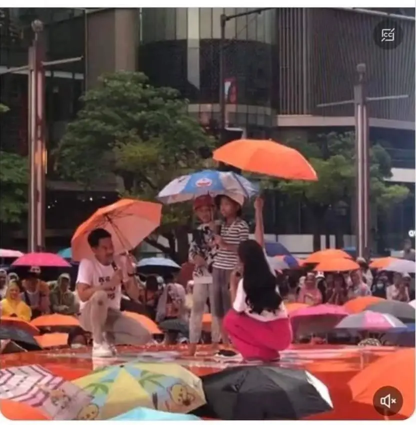 "สมศักดิ์ เจียม" อัดยับ "ก้าวไกล" ขี้ขลาด เอาเด็ก 10 ปี เป็นเครื่องมือขึ้นเวทีพูดแทนผู้ใหญ่