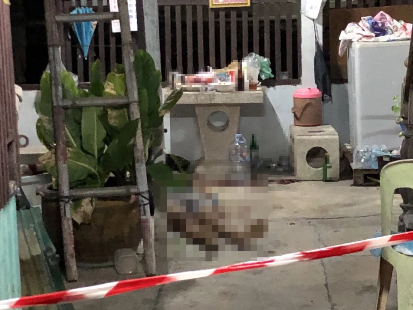 3 หนุ่มตั้่งวงกินเหล้าเช้ายันมืด ก่อนถูกเชือดคอดับ 1-ตร.เร่งหาตัวคนทำ