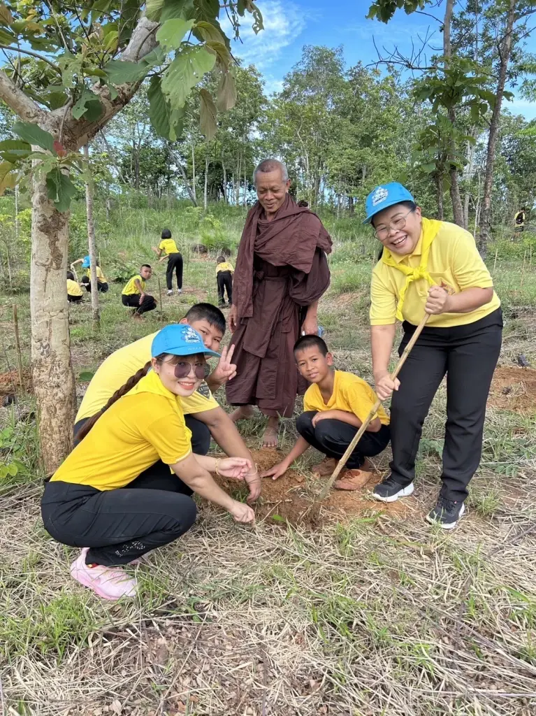 ผบ.ตร.นำชาวชัยภูมิ ปลูกป่าเฉลิมพระเกียรติฯ