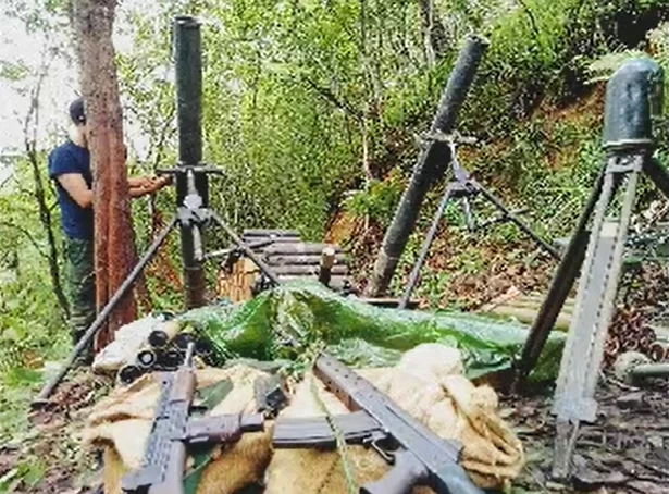 เปิดคลิปรบเดือด "รัฐคะยา" ชาวบ้านหนีตาย เมียนมาใช้เครื่องบินรบเข้าถล่ม