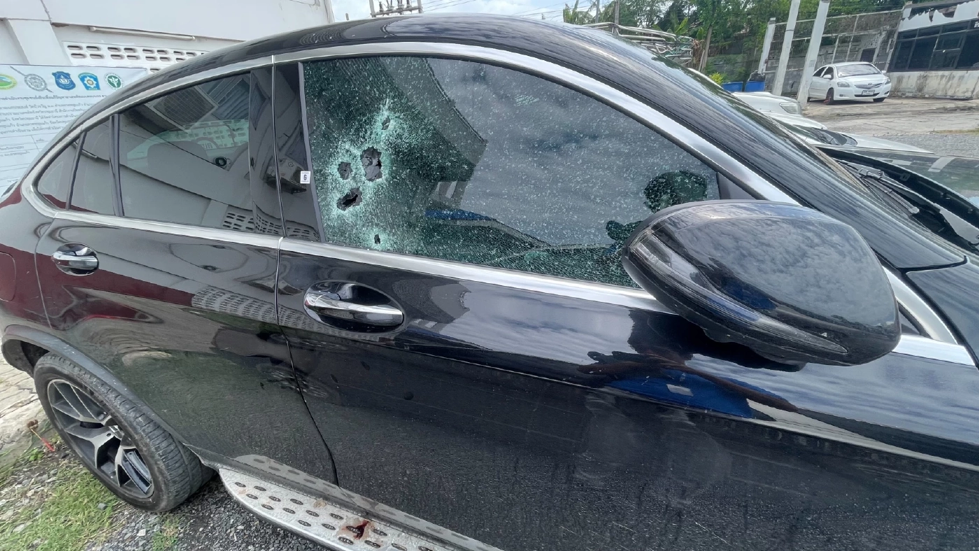 ตำรวจเร่งล่า มือปืนระดับพระกาฬ สวมไอ้โมง บุกยิงเผาขน "เสี่ยโก้" เซียนไก่ดัง