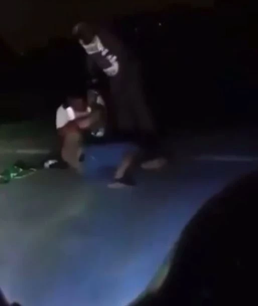 พบหลักฐานกุญแจมือตำรวจ จุดเกิดเหตุชิงทรัพย์พ่อค้าน้ำเต้าหู้