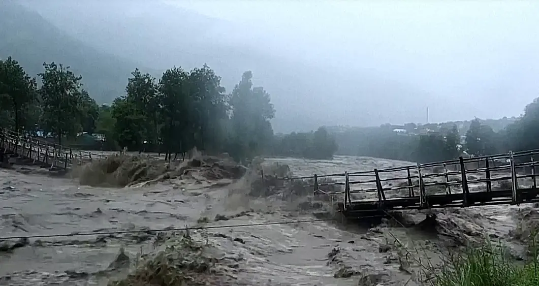 น้ำท่วม-ดินถล่มในอินเดีย ดับ 22 ราย ฝนถล่มนิวเดลีหนักสุดใน 41 ปี