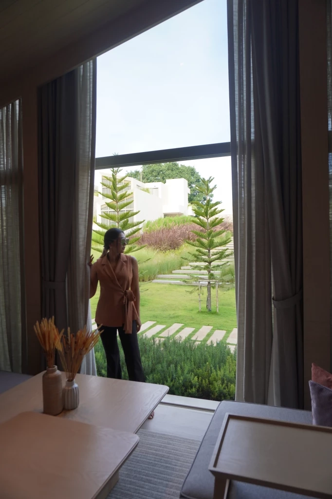 ถ่ายรูปชิคๆพร้อมทานอาหารมื้อหรู ที่โฮเทลมิส เขาใหญ่