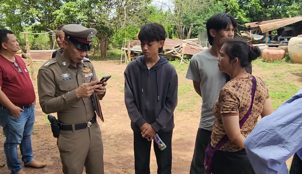 วัยรุ่นเมืองกาญจน์ ชักปืนยิงอริ กระสุนทะลุท้ายทอย โดนน้าชายเสียชีวิต