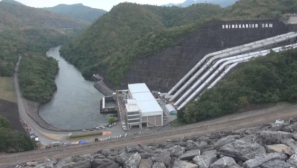 กาญจนบุรี เตือน 4 อำเภอ รับมือฝนตกหนักจากพายุ "ตาลิม"