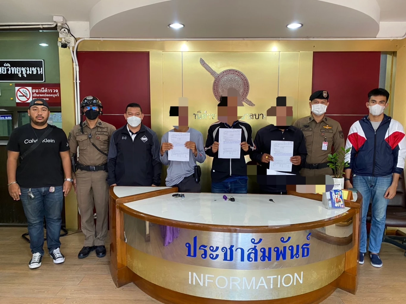 ตร.บางซื่อรวบ "แก๊งเคาะกระจก" รอบขนส่งฯ อันตรายเสี่ยงอุบัติเหตุ