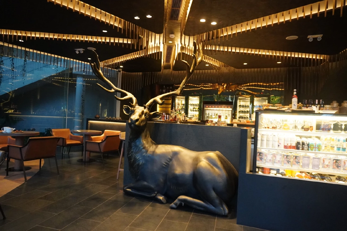 ถ่ายรูปชิคๆพร้อมทานอาหารมื้อหรู ที่โฮเทลมิส เขาใหญ่