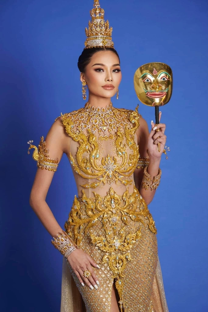 เฟิร์สหวัง คว้าชุดประจำชาติยอดเยี่ยม มงลงเอกวาดอร์ มิสซูปร้าเนชันแนล 2023