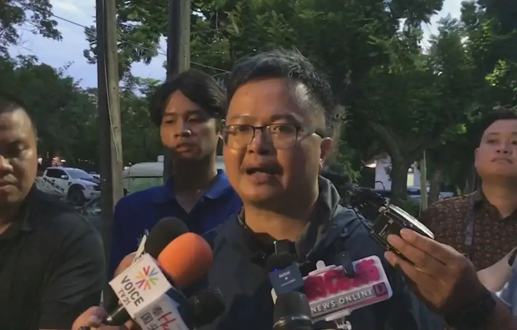 นายอานนท์ นำภา นักเคลื่อนไหวทางการเมือง