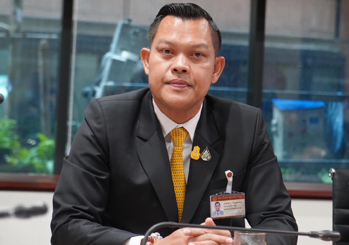 "ธนกร" ขอ "พิธา-ก้าวไกล" อย่าปลุกม็อบ ขอให้นึกประเทศ 