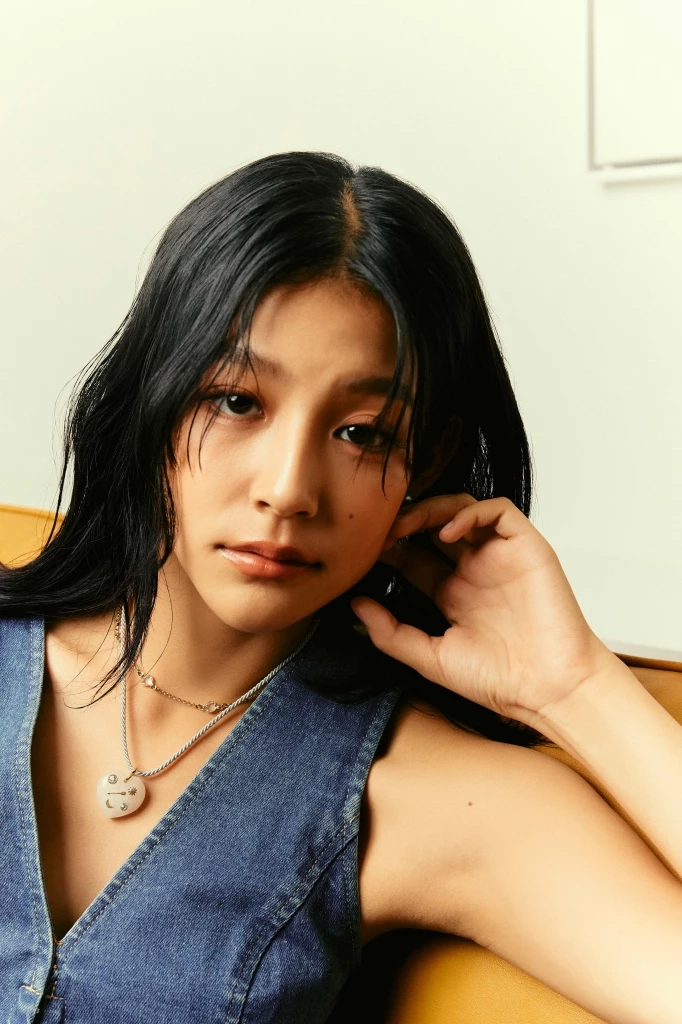 ชวนสาวๆแต่งตัวสไตล์ Contemporary & Modern ใน 5 โททัลลุค เรียบเก๋ ดูโก้